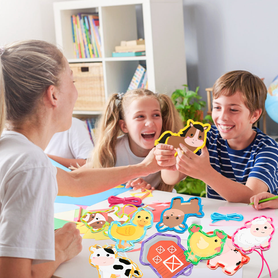 FeelWarm 9Pcs Farm Animals Lacing Cards Sewing Cards Barnyard Party Favors Lacing Activity Games Lace Trace String Threading Toys Developing Imagination Early Education Arts Craft Supplies for Kids